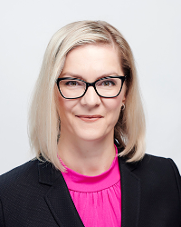 Photo of Lisa A. Calder